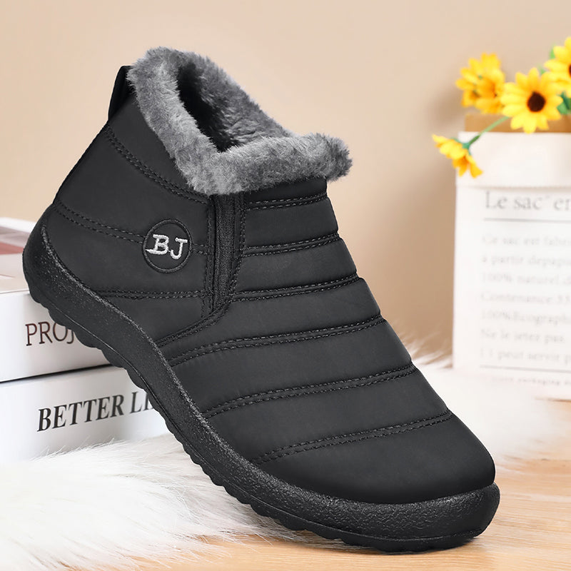 WinterGlück™ Boots – On Sale Now! Warm, Soft, and Fully Waterproof.