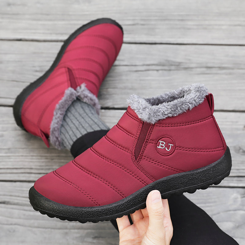 WinterGlück™ Boots – On Sale Now! Warm, Soft, and Fully Waterproof.